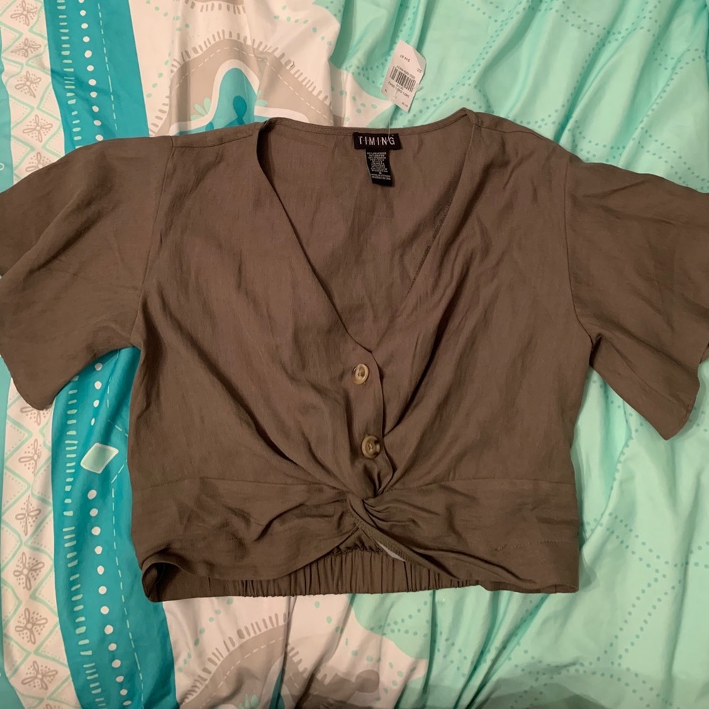 Timimg cropped top